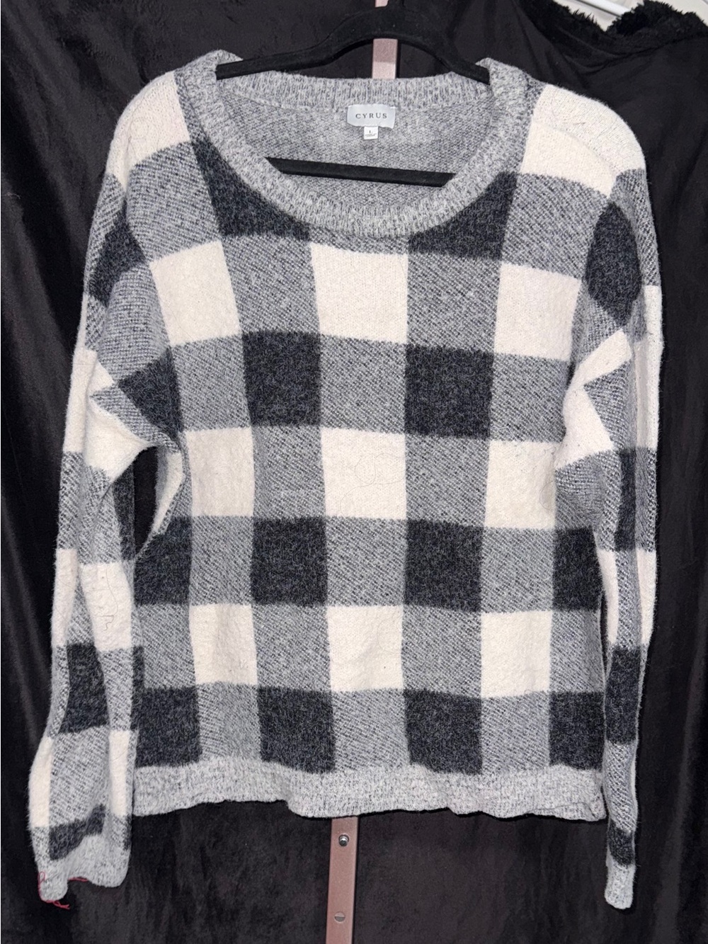 Cyrus Black and White Buffalo Plaid Crew Neck Sweater size L